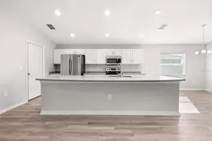 690 Persian Dr, Haines City, FL 33844 - Photo 16