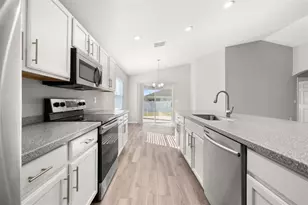 690 Persian Dr, Haines City, FL 33844 - Photo 18