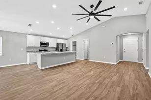 1330 Mezzavalle Wy, Auburndale, FL 33823 - Photo 6