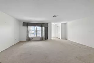 2121 Meadowlark Ln, Sun City Center, FL 33573 - Photo 8