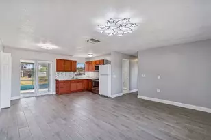 1402 Rolling Green Dr, Apopka, FL 32703 - Photo 6