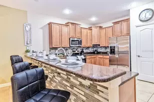 9022 Shadow Mountain St, Davenport, FL 33896 - Photo 4