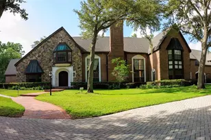 810 Sweetwater Club Blvd, Longwood, FL 32779 - Photo 2