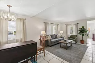 1960 Pinewood Ln, Mount Dora, FL 32757 - Photo 2