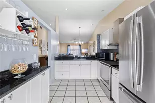 112 Sand Pine Cir, Sanford, FL 32773 - Photo 8