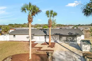 15705 SE 92nd Ave, Summerfield, FL 34491 - Photo 1