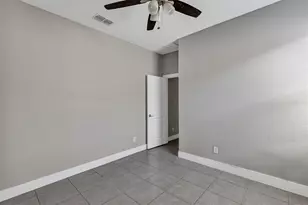 266 Elm Ct, Poinciana, FL 34759 - Photo 16