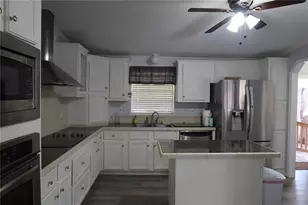 25157 Buttonwood Dr, Astatula, FL 34705 - Photo 2