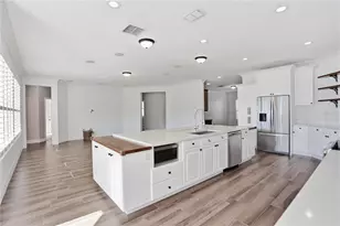 8 Winters Landing Dr, Oakland, FL 34787 - Photo 16