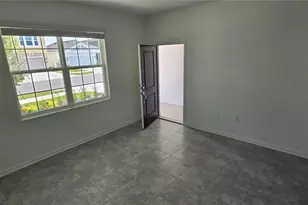 657 Trotters Dr, Eagle Lake, FL 33839 - Photo 2