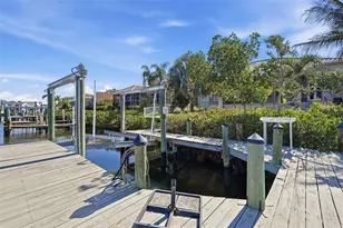 909 Allegro Ln, Apollo Beach, FL 33572 - Photo 46