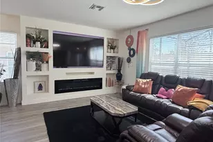 375 Nova Dr, Davenport, FL 33837 - Photo 2