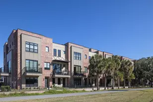 64 N Park Ave, Winter Garden, FL 34787 - Photo 2