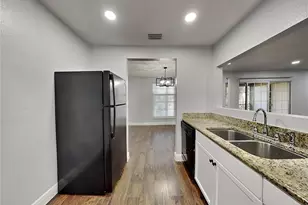 3979 Versailles Dr, Orlando, FL 32808 - Photo 6