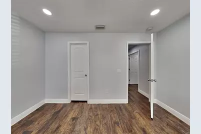 3979 Versailles Drive #3979F, Orlando, FL 32808 - Photo 16