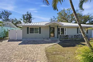3223 1st Ave W, Bradenton, FL 34205 - Photo 1