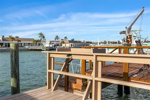 651 Boca Ciega Point Blvd S, Saint Petersburg, FL 33708 - Photo 44