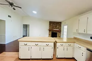 3943 Lehman Ct, Lakeland, FL 33813 - Photo 6