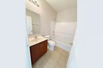 1208 Sawgrass Pointe Drive, Orlando, FL 32824 - Photo 4