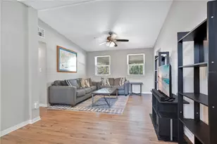 5450 Rose Ave, Orlando, FL 32810 - Photo 6