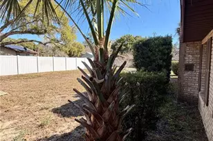 9910 Canterbury Dr, Leesburg, FL 34788 - Photo 48