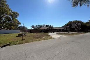 9910 Canterbury Dr, Leesburg, FL 34788 - Photo 58