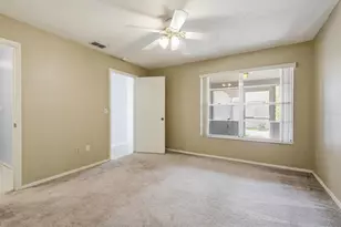 10827 Venice Cir, Tampa, FL 33635 - Photo 20