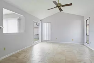 10827 Venice Cir, Tampa, FL 33635 - Photo 10