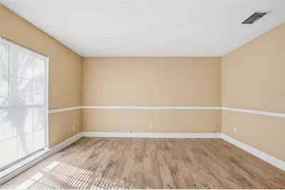 15908 Bridgewater Lane, Tampa, FL 33624 - Photo 12