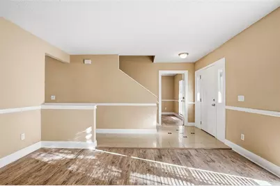15908 Bridgewater Lane, Tampa, FL 33624 - Photo 8