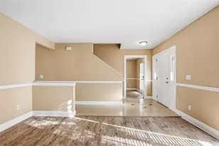 15908 Bridgewater Ln, Tampa, FL 33624 - Photo 8