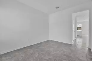 2474 Skyline Loop, Kissimmee, FL 34758 - Photo 10