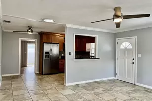 116 S Renellie Dr, Tampa, FL 33609 - Photo 4