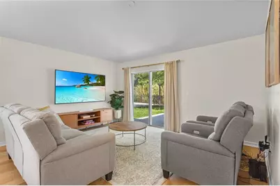 4621 Glencrest Loop, Saint Cloud, FL 34772 - Photo 2