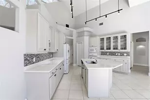 8034 Landgrove Ct, Orlando, FL 32819 - Photo 12