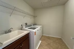 12925 Holdenbury Ln, Windermere, FL 34786 - Photo 18