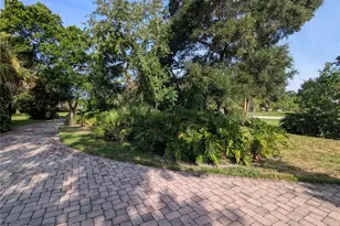 8052 Oak Park Rd, Orlando, FL 32819 - Photo 6