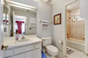 8021 Landgrove Ct, Orlando, FL 32819 - Photo 24