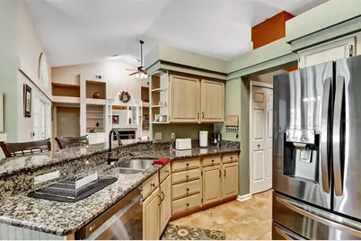 8021 Landgrove Court, Orlando, FL 32819 - Photo 18