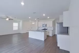 32165 Katelin Cir, Leesburg, FL 34748 - Photo 4