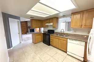 5061 Barnegat Point Rd, Orlando, FL 32808 - Photo 8
