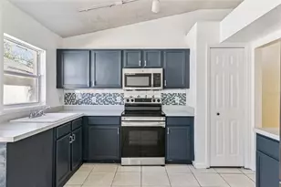 1009 Winding Water Way, Clermont, FL 34714 - Photo 8