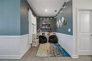 11878 Language Wy, Orlando, FL 32832 - Photo 8