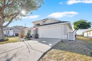 557 Reston Pl, Davenport, FL 33897 - Photo 2