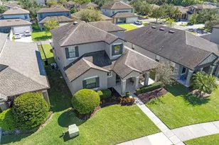 12980 Holdenbury Ln, Windermere, FL 34786 - Photo 6