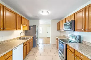 827 Rosalia Dr, Sanford, FL 32771 - Photo 12