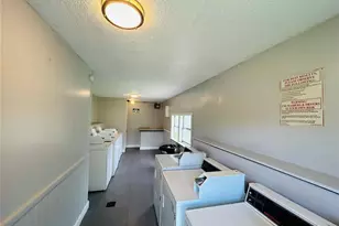 2775 L B McLeod Rd, Orlando, FL 32805 - Photo 10