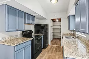 5216 Van Aken Dr, Orlando, FL 32808 - Photo 6