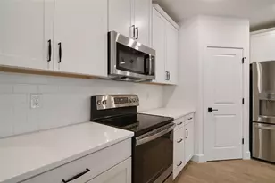 9365 N Del Rio Way, Citrus Springs, FL 34434 - Photo 4