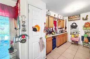 6305 Hillwood Dr, Orlando, FL 32809 - Photo 6